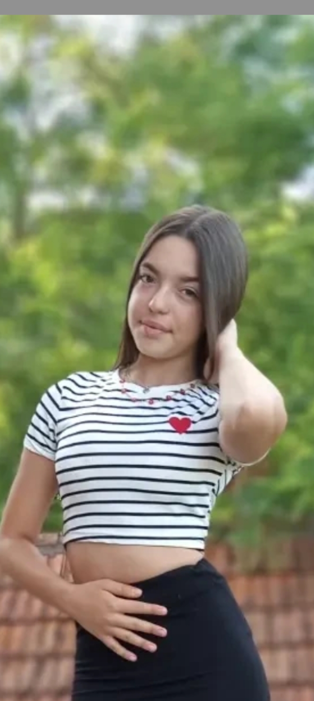Chat with Adelajda | female