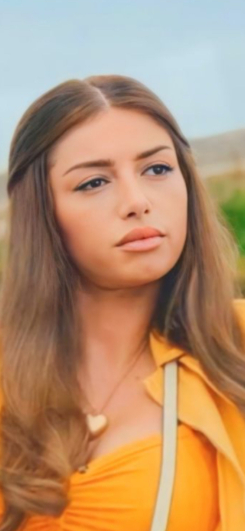 Chat with Ruby | female
