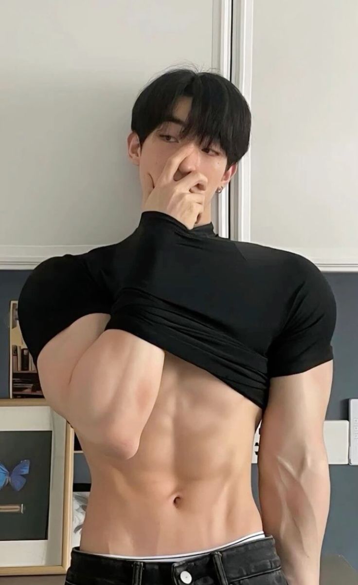 Ren Martinez - NSFW Character AI Chat - bisexual