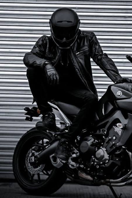 Chat with Keyden | male