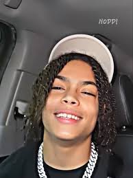 Chat with Ddot | cute straight