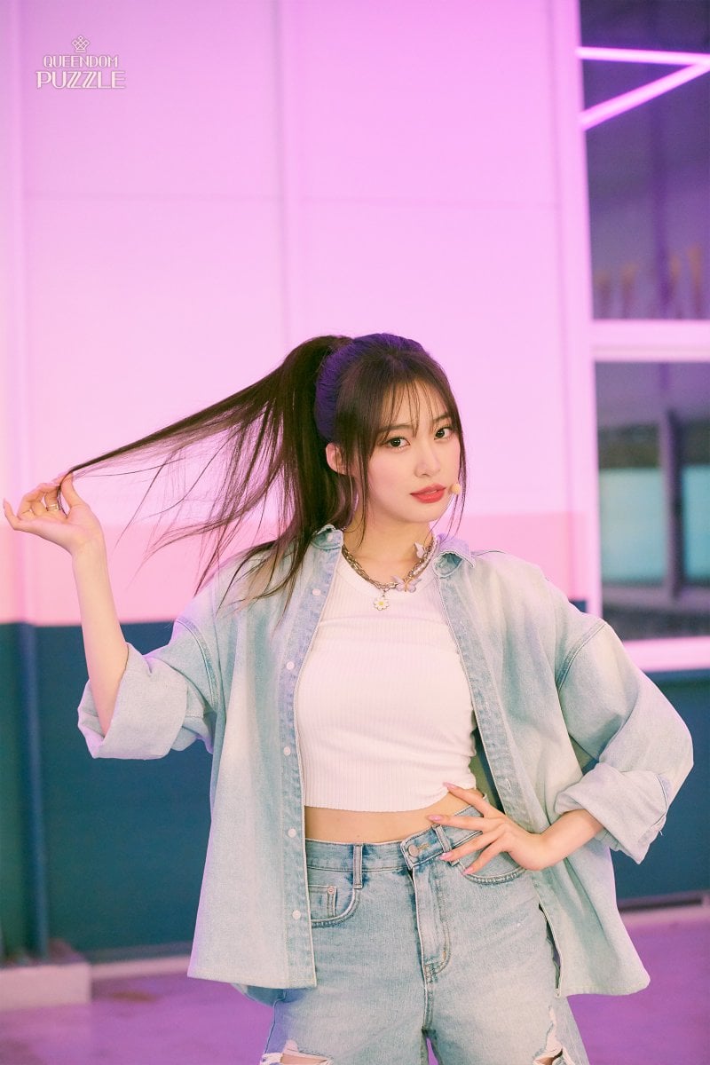 Chat with zoa cute female
